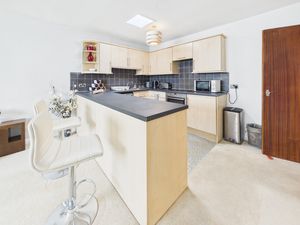 KITCHEN- click for photo gallery